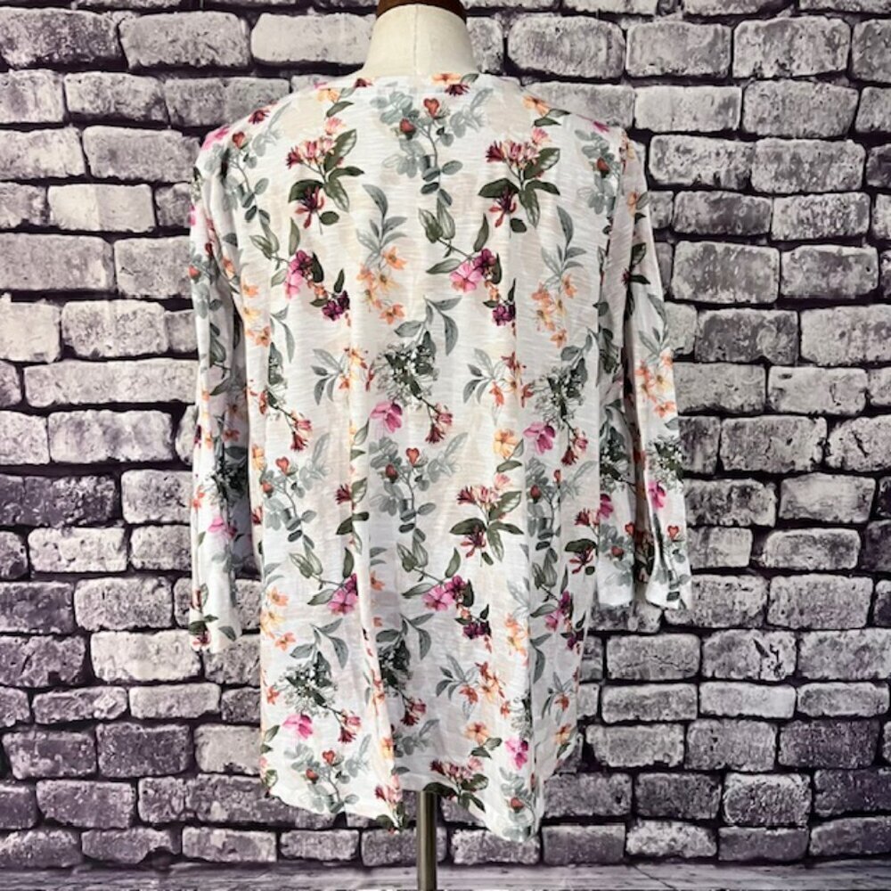 CJ Banks White, Green & Pink Floral 3/4 Sleeve Blouse Size 2X - Picture 5 of 7